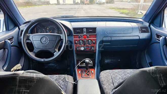 Mercedes C 220 1999, 55,000 km - 2.2 л - Sabirabad