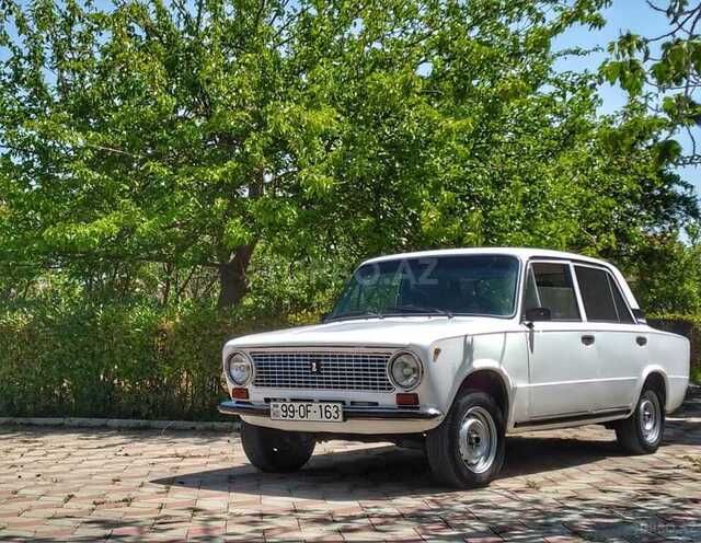 LADA (VAZ) 21011 1977, 200,000 km - 1.5 l - Bakı
