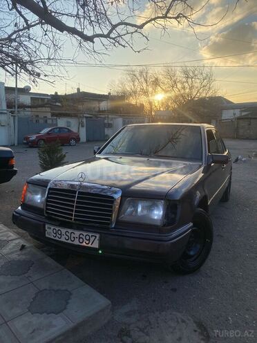 Mercedes E 200 1991, 334,201 km - 2.0 l - Bakı