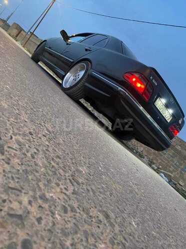 Mercedes E 320 2000, 310,000 km - 3.2 l - Bakı