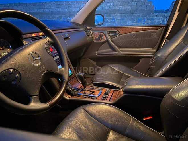 Mercedes E 320 2000, 310,000 km - 3.2 l - Bakı