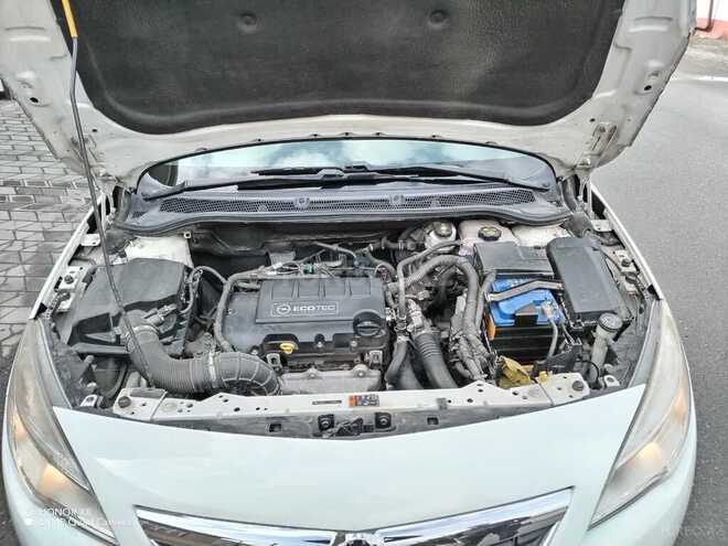 Opel Astra 2012, 120,040 km - 1.4 l - Göyçay