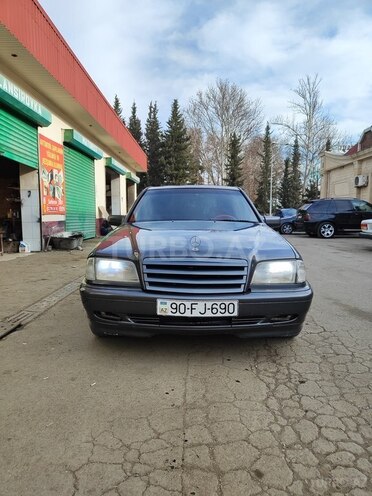 Mercedes C 180 1995, 256,478 km - 1.8 l - Mingəçevir