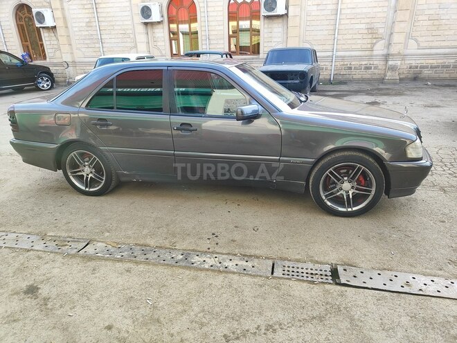Mercedes C 180 1995, 256,478 km - 1.8 l - Mingəçevir