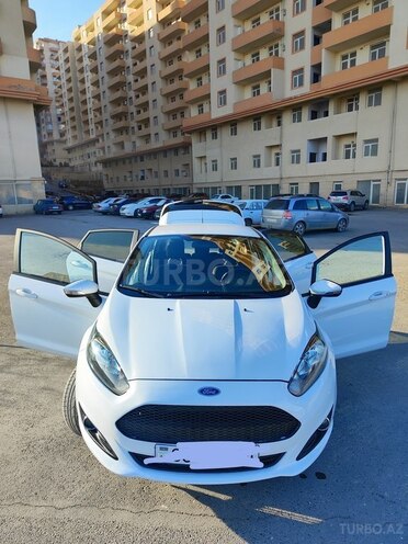Ford Fiesta 2016, 172,000 km - 1.6 l - Bakı
