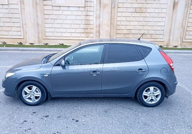 Hyundai i30 2010, 173,000 km - 1.4 l - Bakı