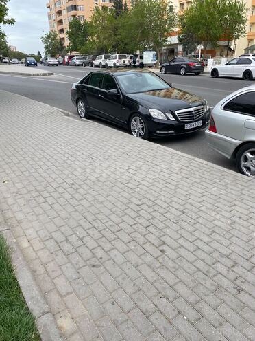 Mercedes E 350 2009, 233,000 km - 3.5 l - Bakı