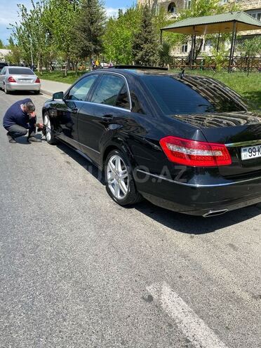 Mercedes E 350 2009, 233,000 km - 3.5 l - Bakı
