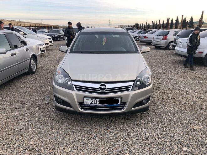 Opel Astra 2008, 178,000 km - 1.4 l - Gəncə