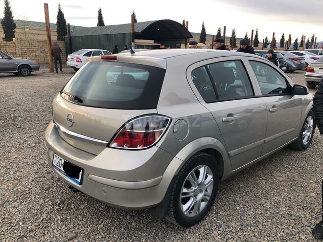 Opel Astra 2008, 178,000 km - 1.4 l - Gəncə
