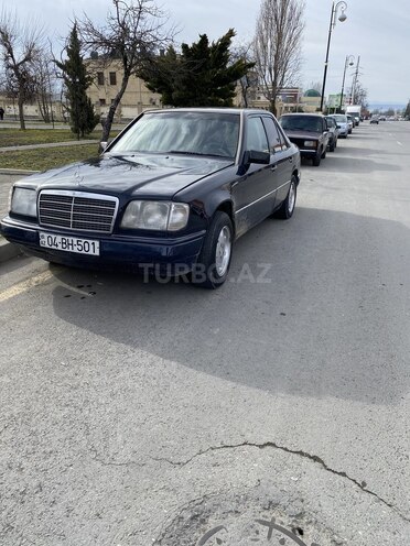Mercedes E 200 1993, 460,662 km - 2.0 l - Qəbələ
