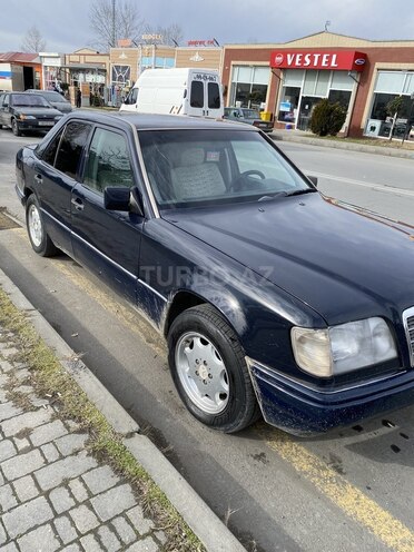Mercedes E 200 1993, 460,662 km - 2.0 l - Qəbələ