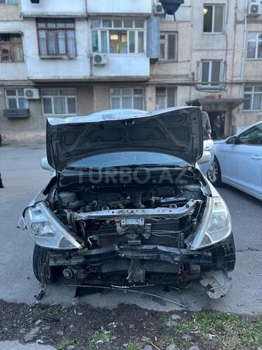Nissan Tiida 2010, 258,000 km - 1.6 l - Bakı