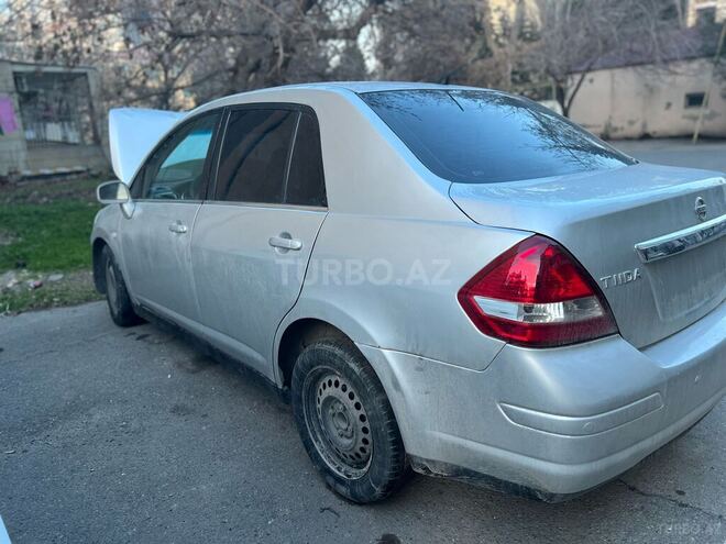 Nissan Tiida 2010, 258,000 km - 1.6 l - Bakı