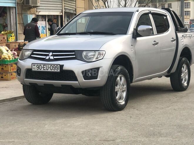 Mitsubishi L200 2011, 594,538 km - 2.5 l - Bakı