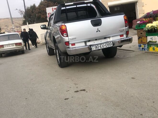 Mitsubishi L200 2011, 594,538 km - 2.5 l - Bakı