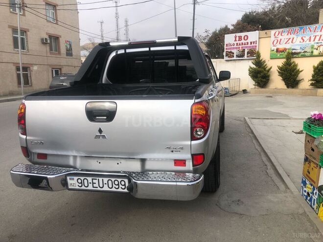 Mitsubishi L200 2011, 594,538 km - 2.5 l - Bakı