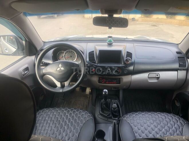 Mitsubishi L200 2011, 594,538 km - 2.5 l - Bakı