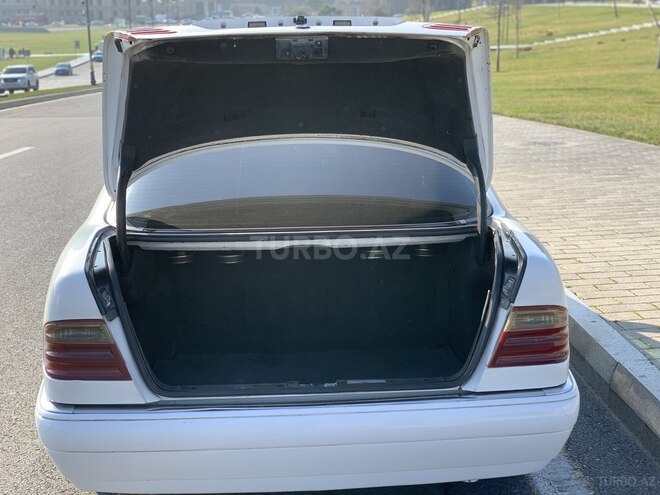 Mercedes E 300 1996, 403,784 km - 3.0 л - Bakı