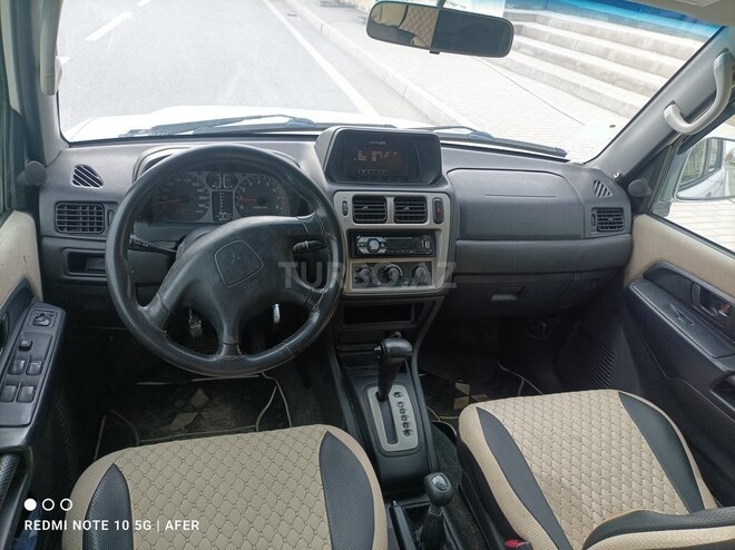 Mitsubishi Pajero io 2001, 361,000 km - 2.0 л - Bakı
