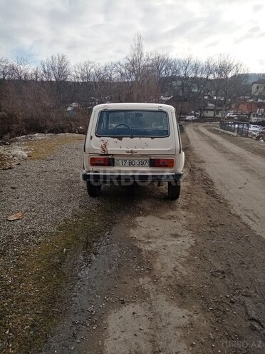 LADA (VAZ) Niva 1985, 170,000 km - 1.7 l - Quba