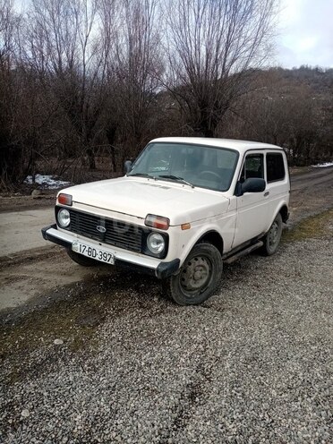 LADA (VAZ) Niva 1985, 170,000 km - 1.7 l - Quba