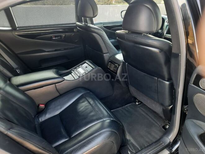 Lexus LS 460 2008, 260,000 km - 4.6 l - Gəncə