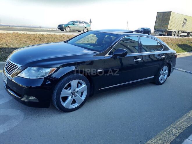 Lexus LS 460 2008, 260,000 km - 4.6 l - Gəncə