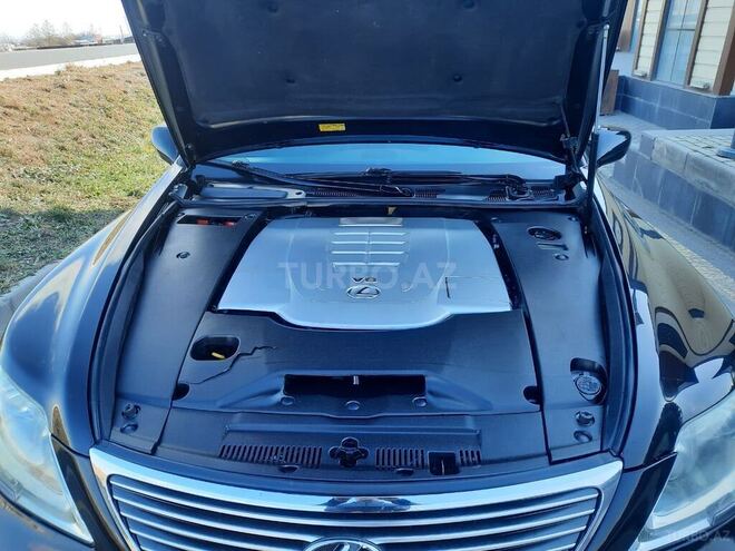 Lexus LS 460 2008, 260,000 km - 4.6 l - Gəncə