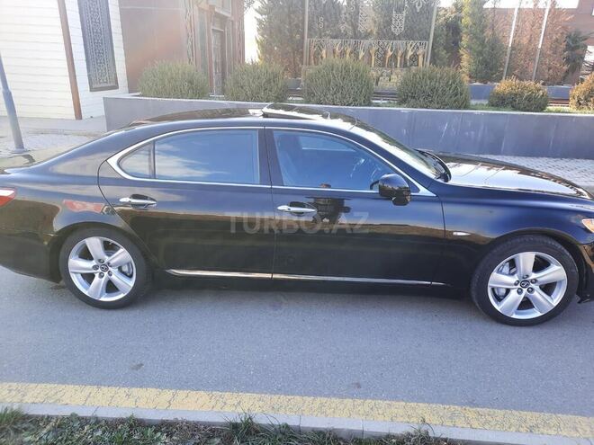 Lexus LS 460 2008, 260,000 km - 4.6 l - Gəncə