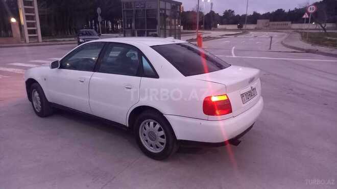 Audi A4 1998, 214,000 km - 1.8 l - Sumqayıt