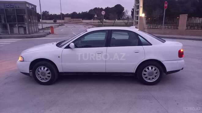 Audi A4 1998, 214,000 km - 1.8 l - Sumqayıt