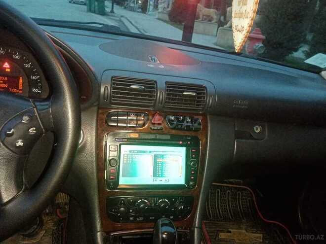 Mercedes C 240 2002, 290,859 km - 2.6 l - Quba
