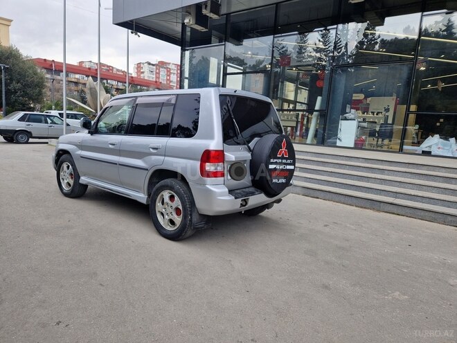 Mitsubishi Pajero io 2002, 295,000 km - 2.0 л - Sumqayıt
