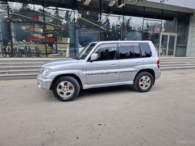 Mitsubishi Pajero io 2002, 295,000 km - 2.0 л - Sumqayıt