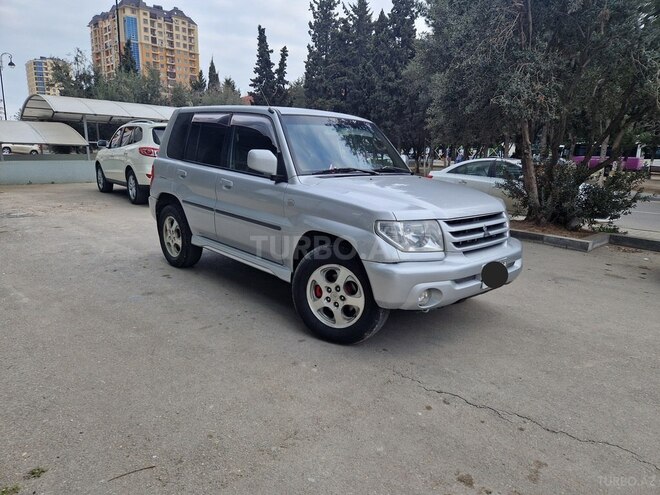 Mitsubishi Pajero io 2002, 295,000 km - 2.0 л - Sumqayıt