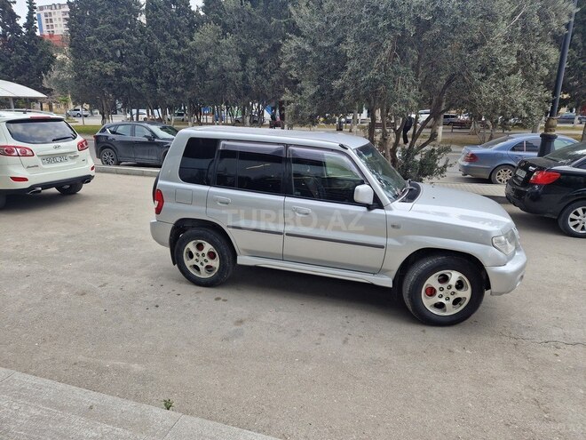 Mitsubishi Pajero io 2002, 295,000 km - 2.0 л - Sumqayıt