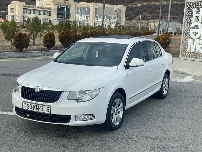 Skoda Superb 2010, 175,000 km - 1.8 л - Şəki