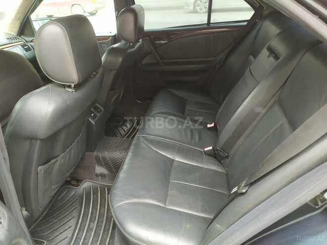 Mercedes E 240 1999, 241,000 km - 2.4 l - Bakı