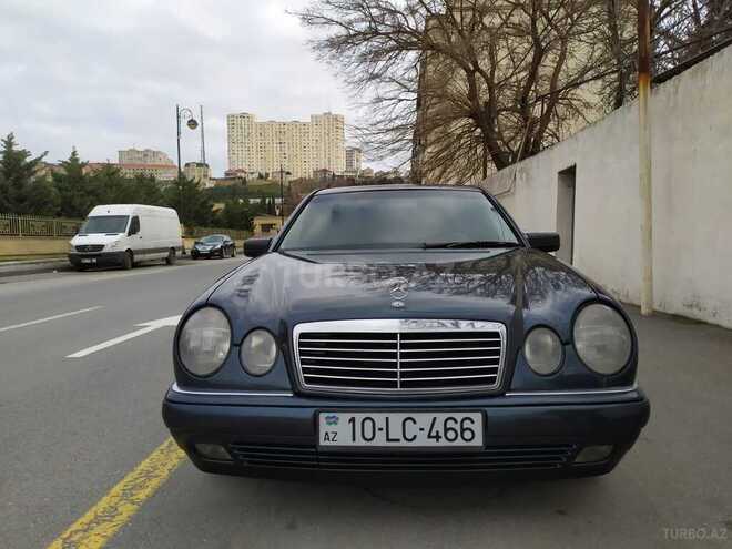 Mercedes E 240 1999, 241,000 km - 2.4 l - Bakı