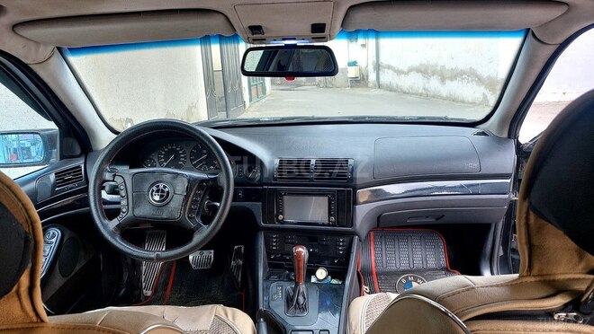 BMW 528 1996, 310,000 km - 2.8 l - Bakı