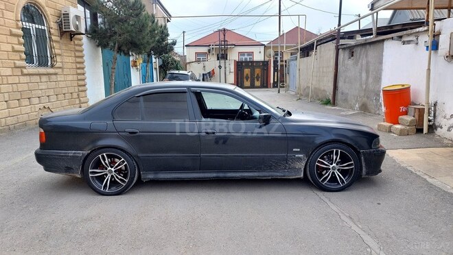 BMW 528 1996, 310,000 km - 2.8 l - Bakı