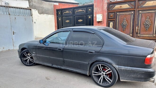 BMW 528 1996, 310,000 km - 2.8 l - Bakı