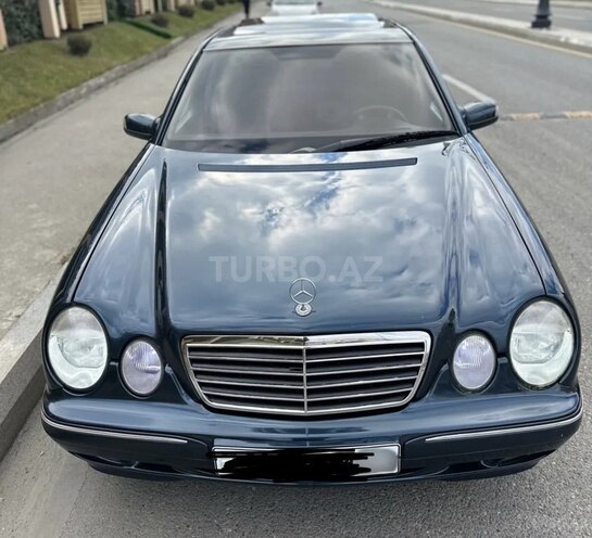 Mercedes E 240 1999, 320,000 km - 2.4 l - Bakı