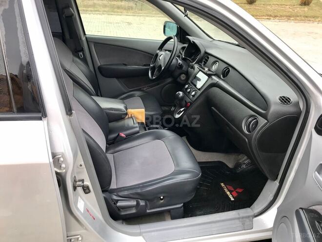 Mitsubishi Airtrek 2002, 230,000 km - 2.4 л - Xırdalan