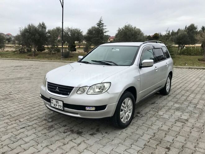 Mitsubishi Airtrek 2002, 230,000 km - 2.4 л - Xırdalan