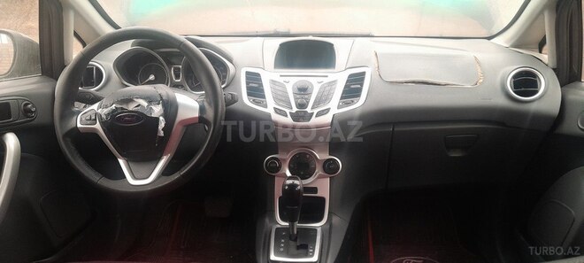 Ford Fiesta 2009, 95,000 km - 1.4 l - Gəncə