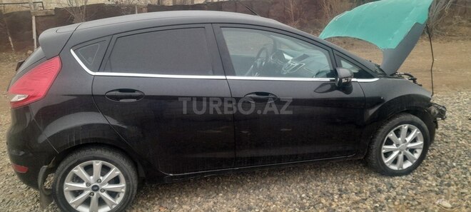 Ford Fiesta 2009, 95,000 km - 1.4 l - Gəncə
