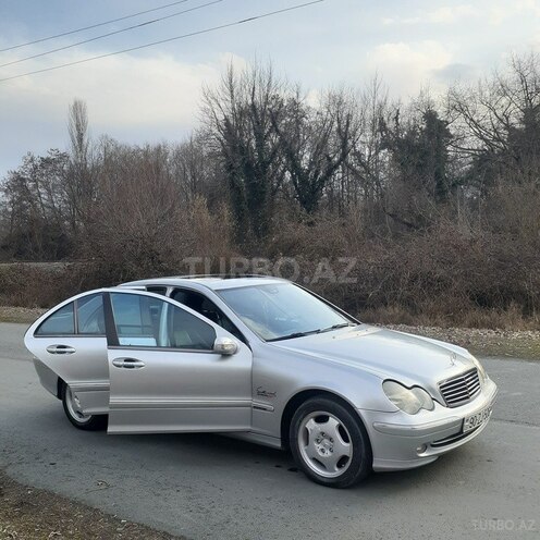 Mercedes C 240 2000, 326,173 km - 2.4 l - Zaqatala