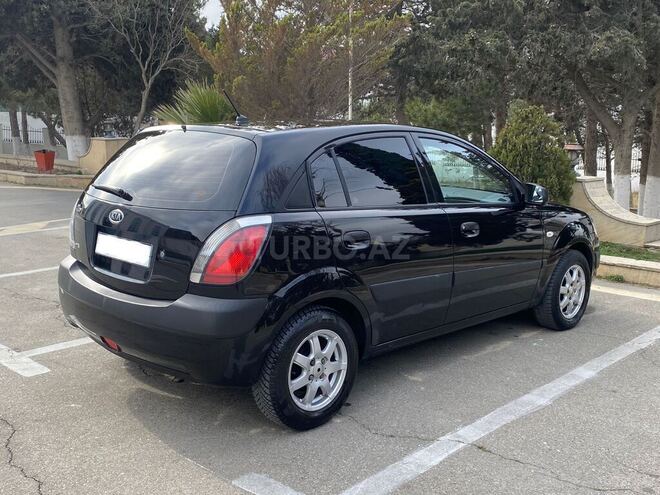 Kia Rio 2009, 138,000 km - 1.4 л - Bakı